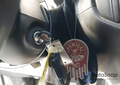 2019 Chevrolet Silverado 1500 Lt from USA, damaged, VIN 1GCUYDED5KZ178353